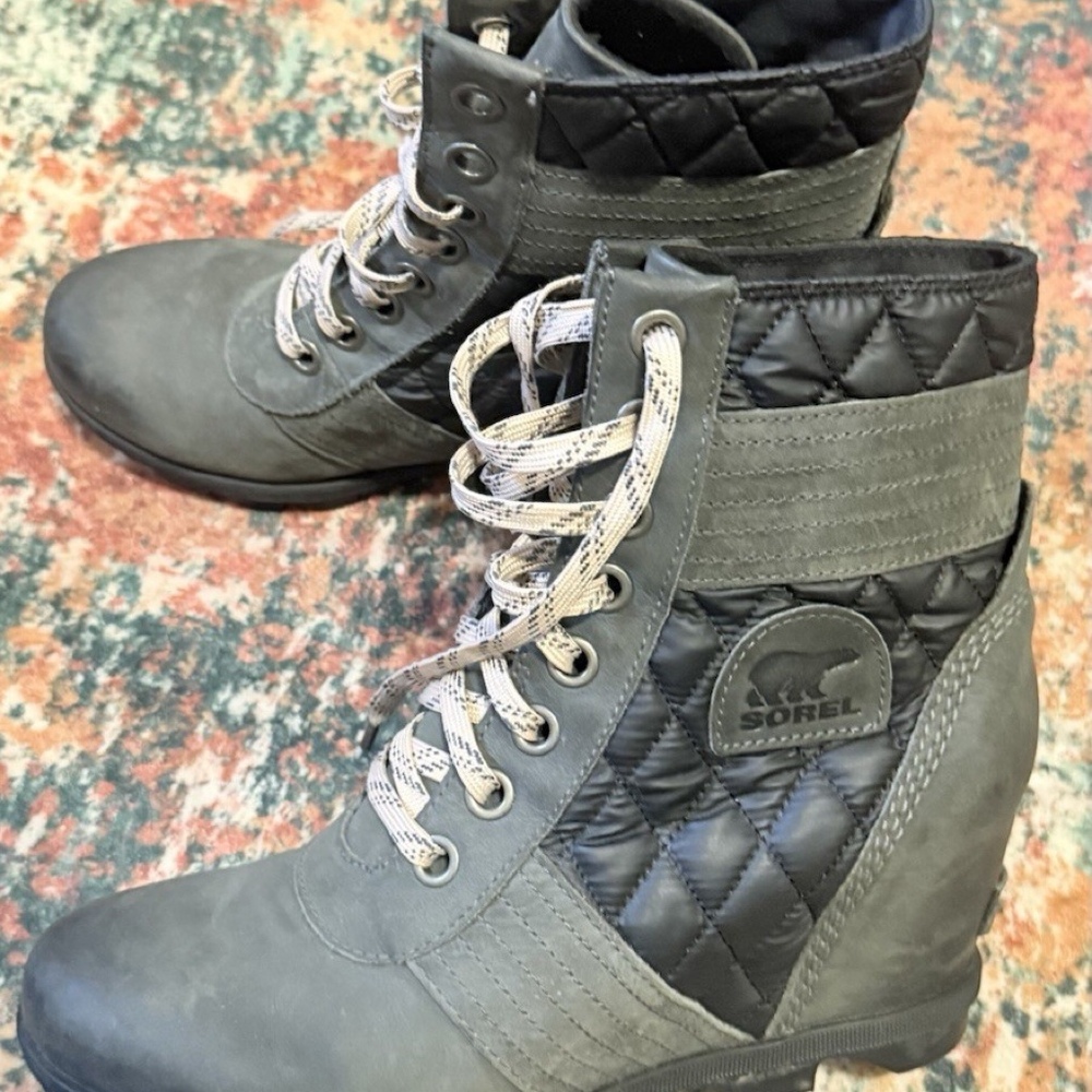 Sorel Slate Lexie Leather Boots Womens 10 Lug Sole Wedge Rain NL3375-026 Slate
